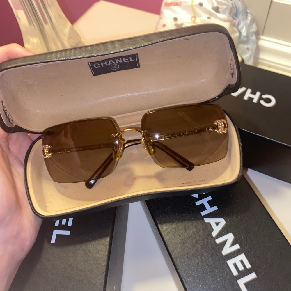 Authentic Chanel Sunglasses in 4092-B!